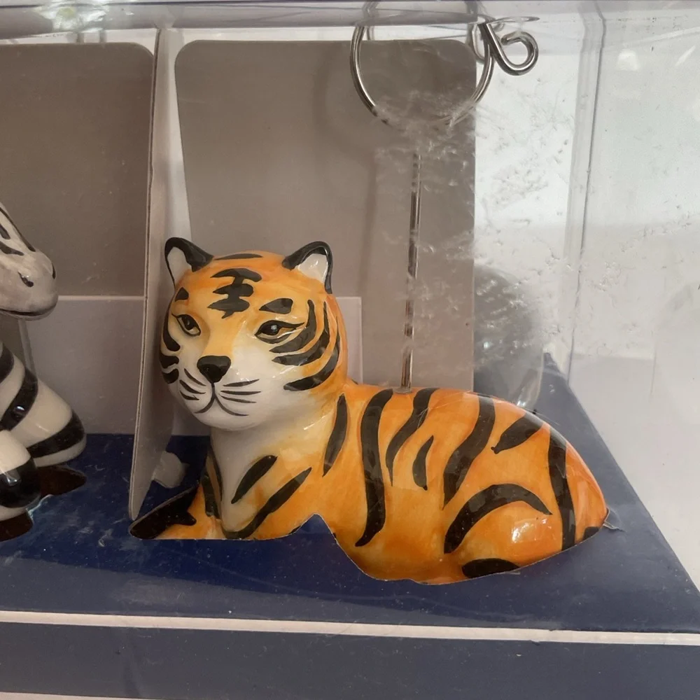 Pier 1 Exotic Safari Ceramic Place Card Holders NWT